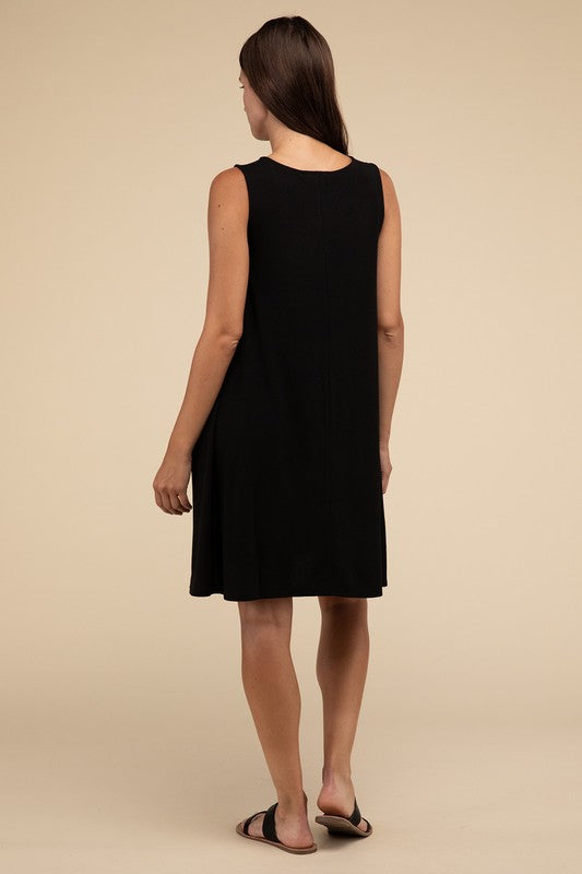 Sleeveless Flared Dress with Side Pockets