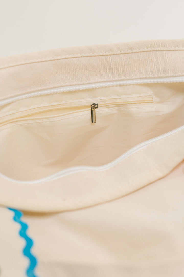 Scallop Parade Tote