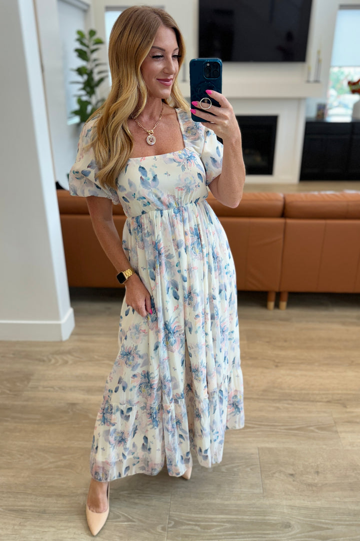 Gentle Yet Strong Balloon Sleeve Floral Dress