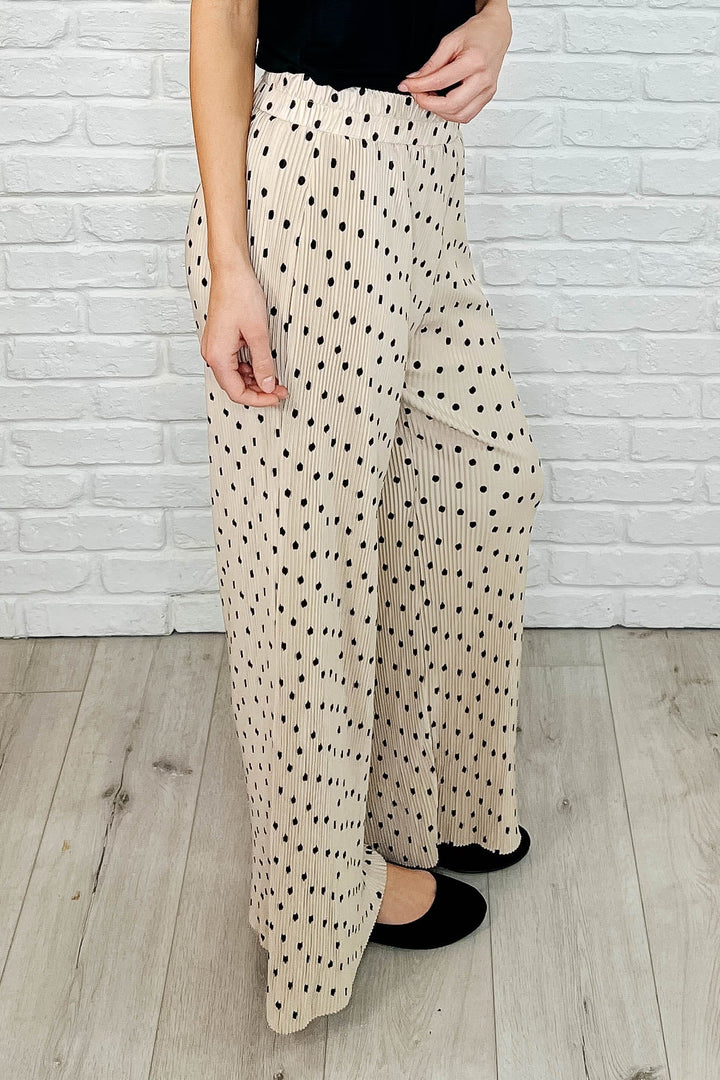 Working on Lounging Elastic Waist Bottoms in Khaki