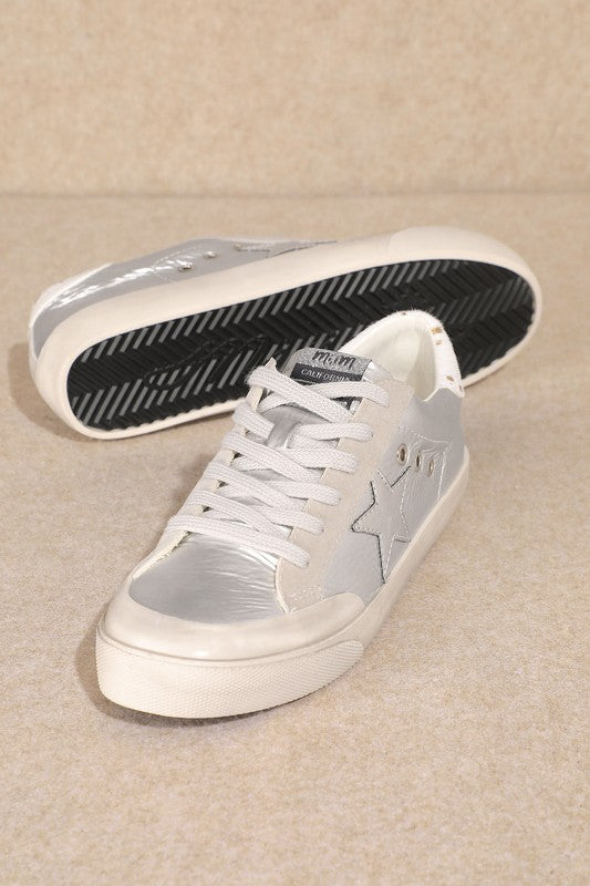 Leather Star Low Top Sneakers