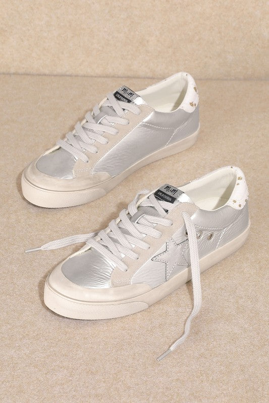 Leather Star Low Top Sneakers