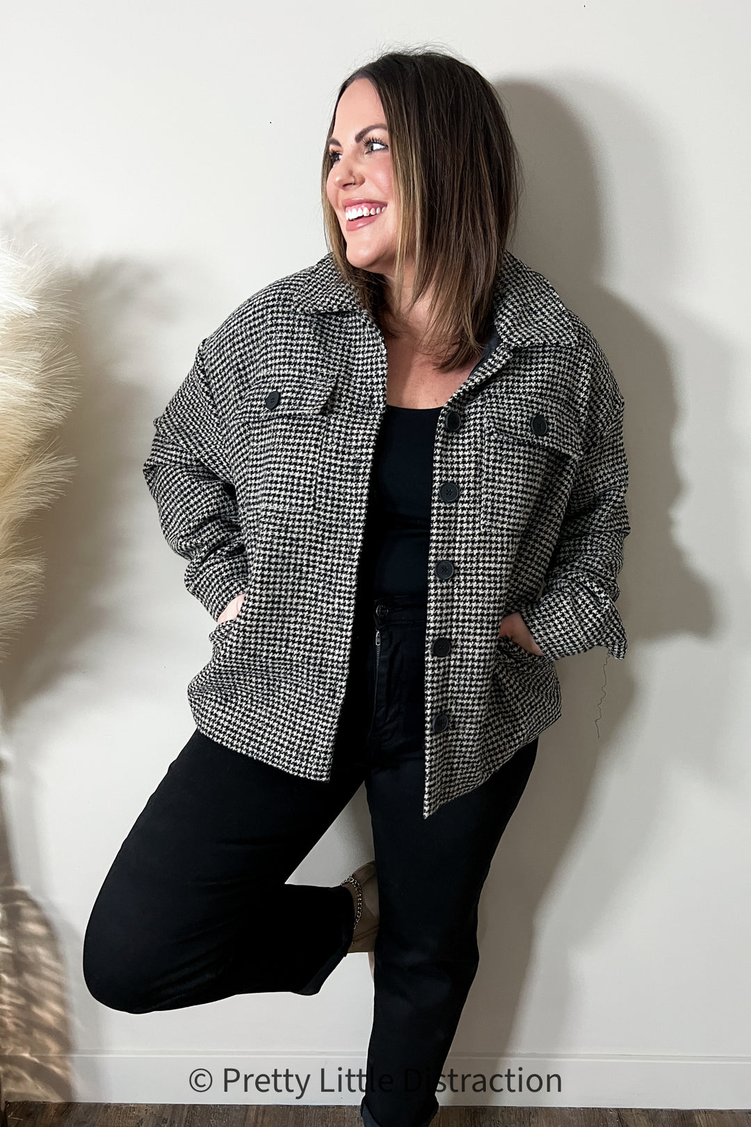 Collared Houndstooth Button Down Wool Blend Jacket