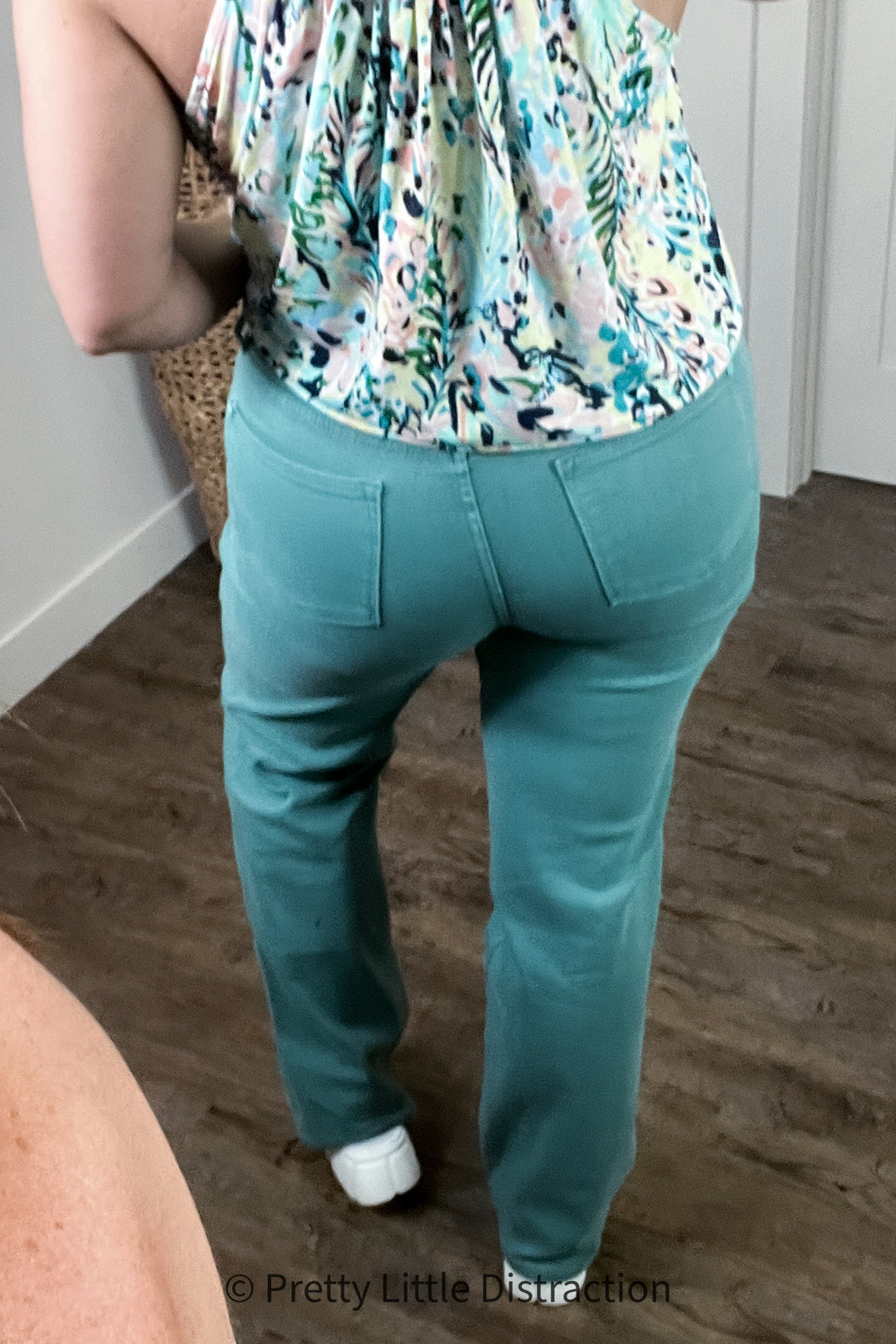 Athena High Rise 90's Straight Jeans