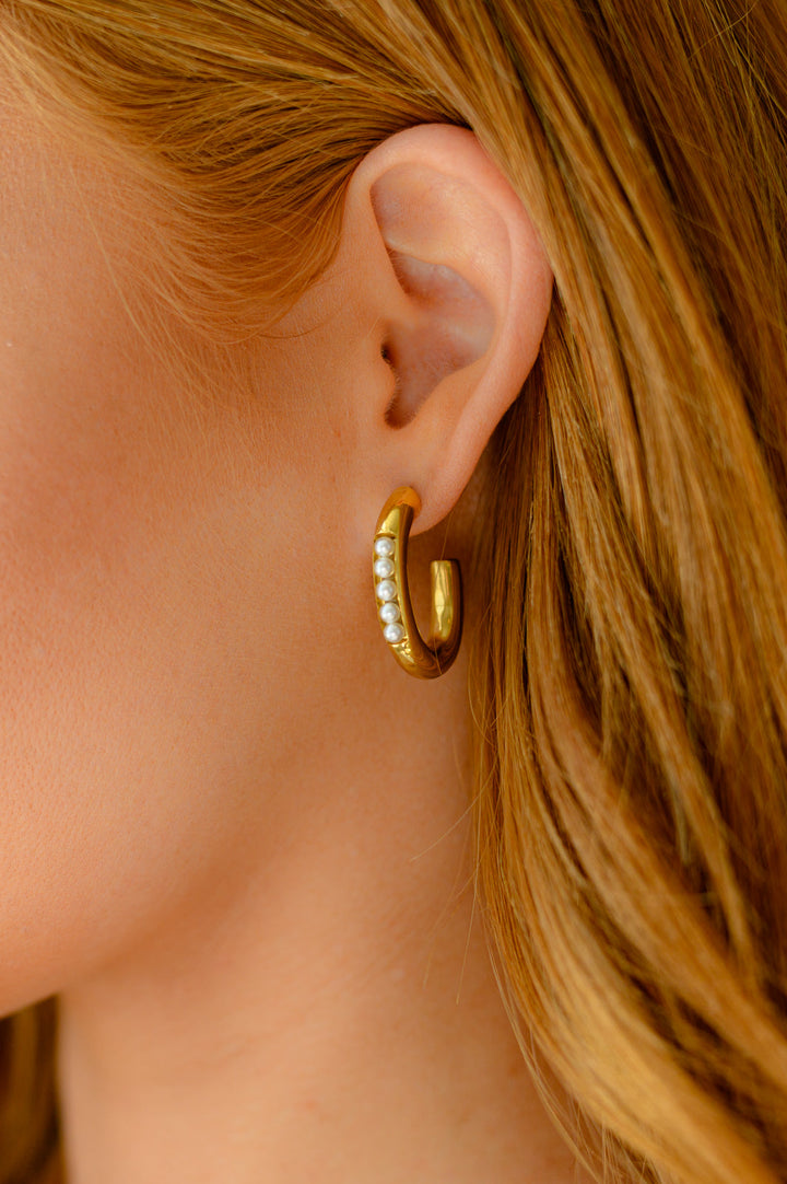 Pearls In Line Earrings