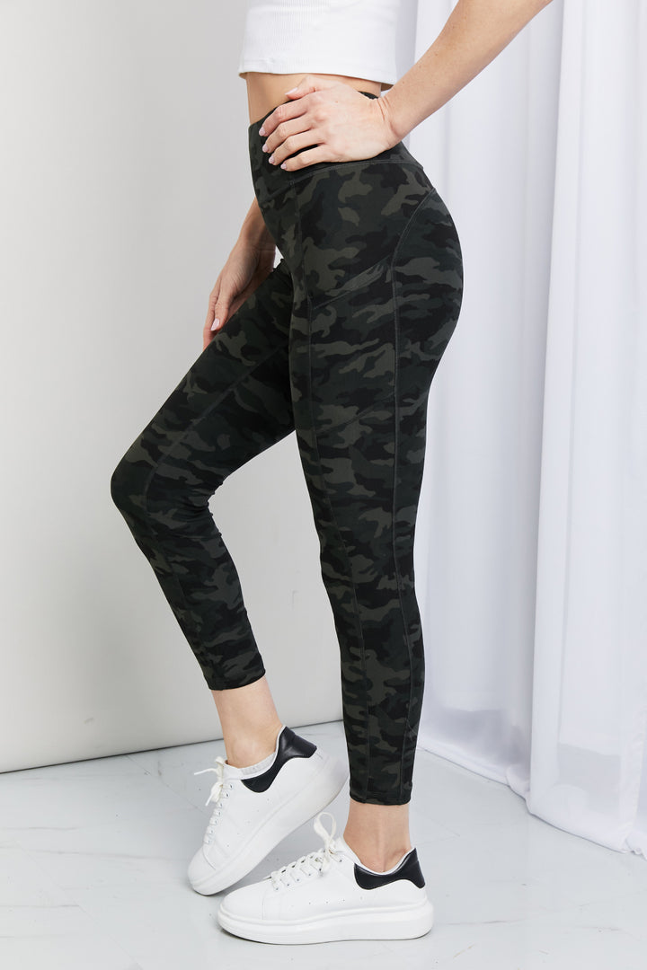 Camouflage Wide Waistband Pocket Leggings